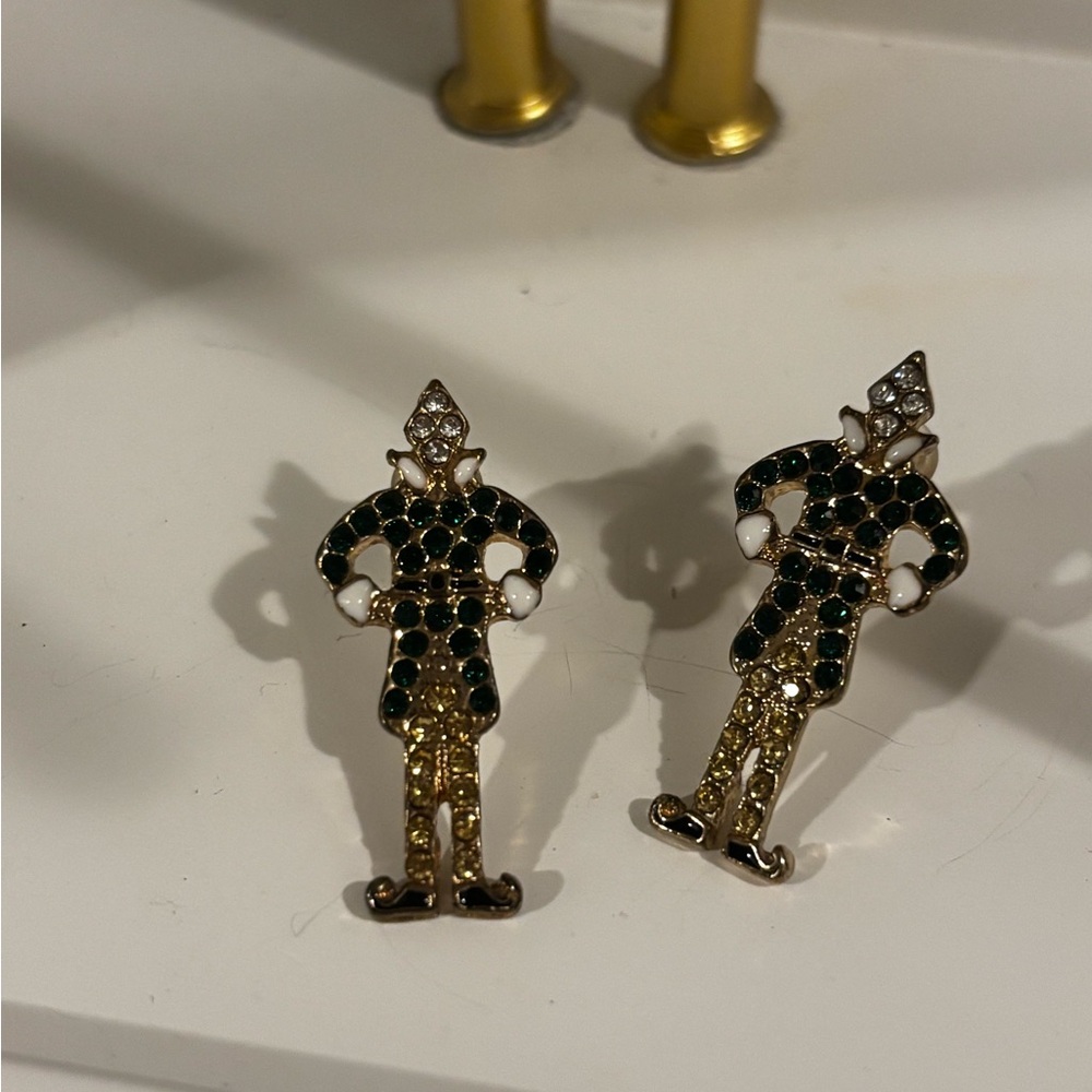 NWOT Elf/Clown/Mardi Gras Man Post Earrings